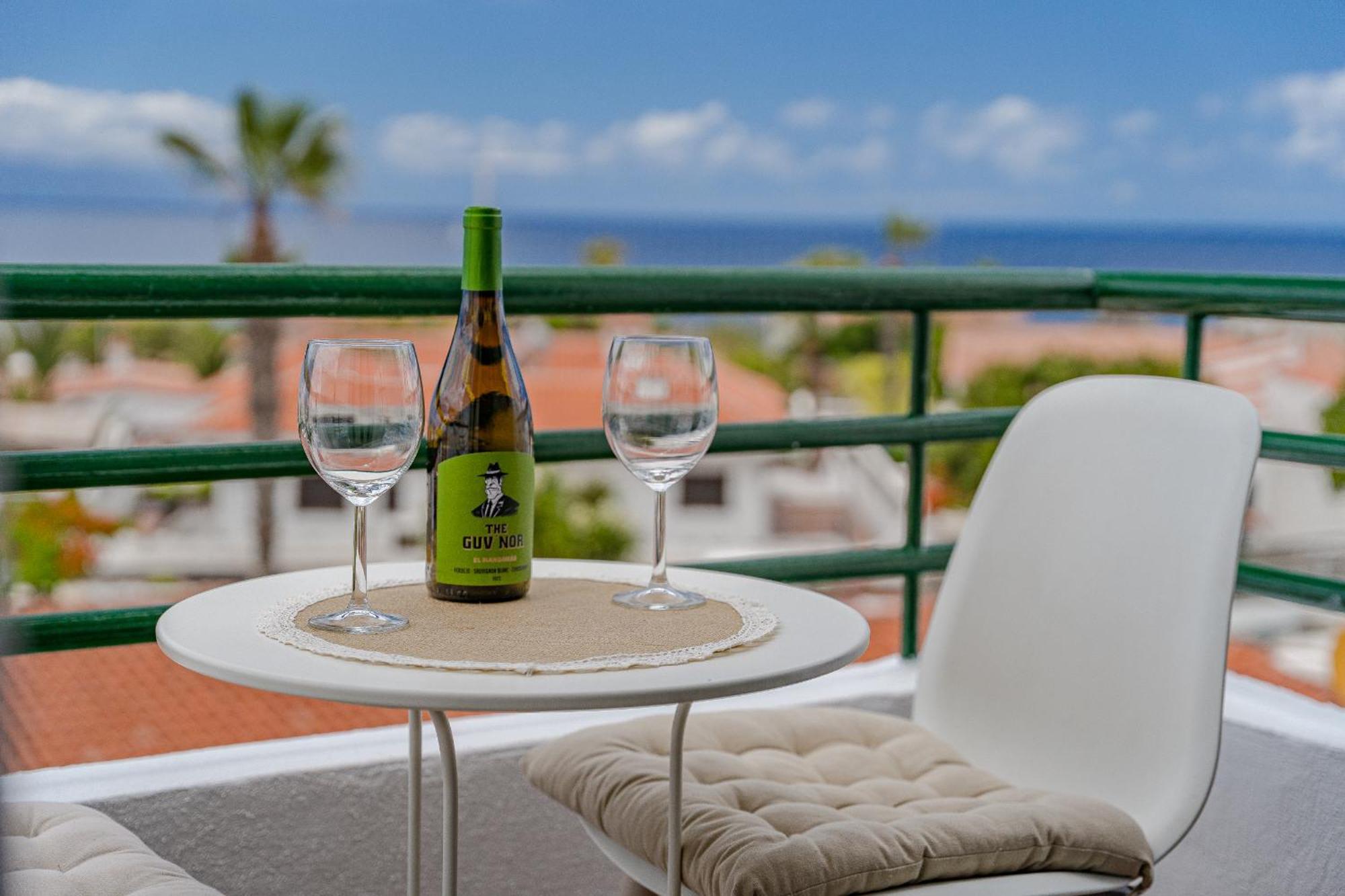 2Bdr Ocean View & Large Private Terrace In Puerto De Santiago Lejlighed Puerto de Santiago  Eksteriør billede