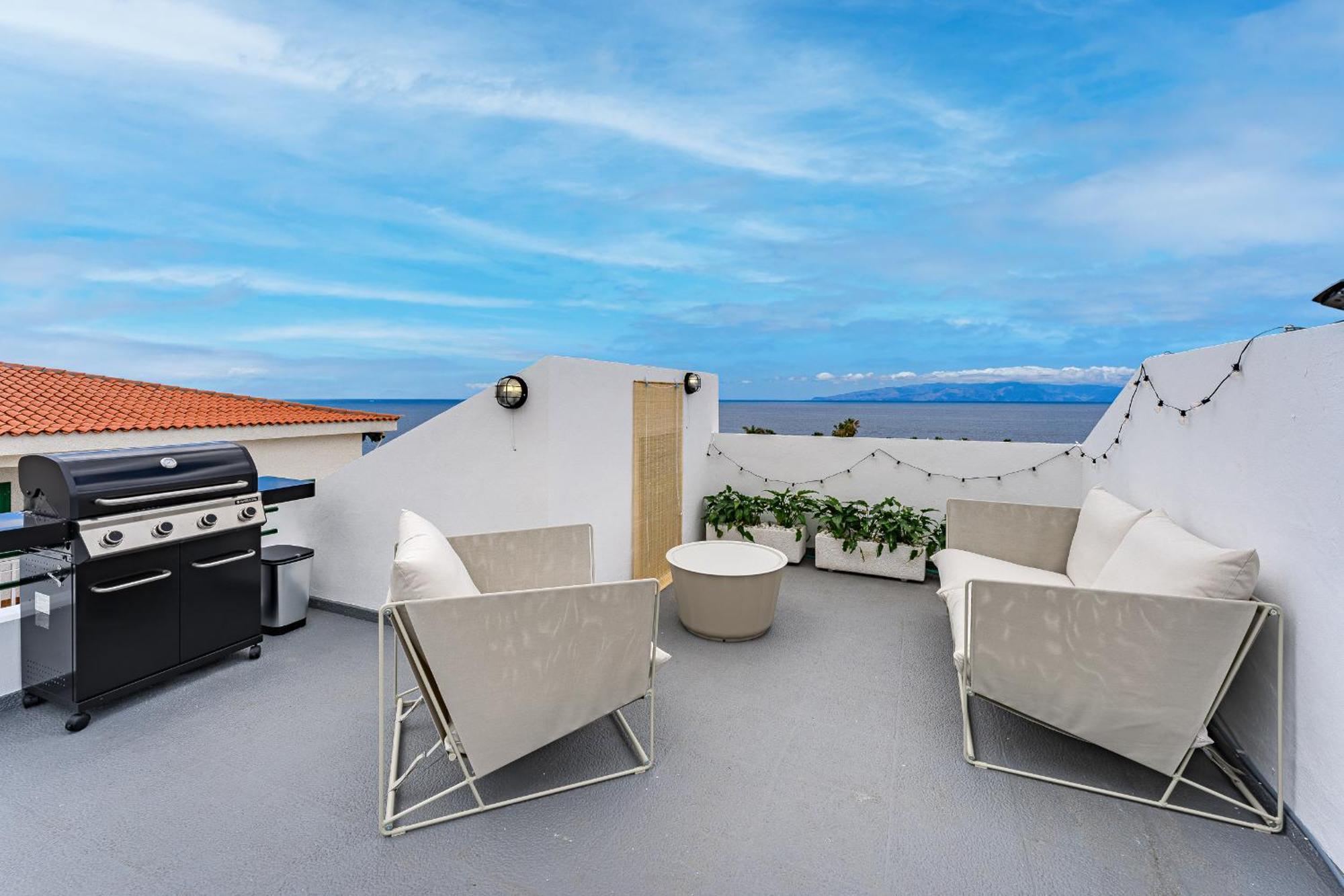 2Bdr Ocean View & Large Private Terrace In Puerto De Santiago Lejlighed Puerto de Santiago  Eksteriør billede